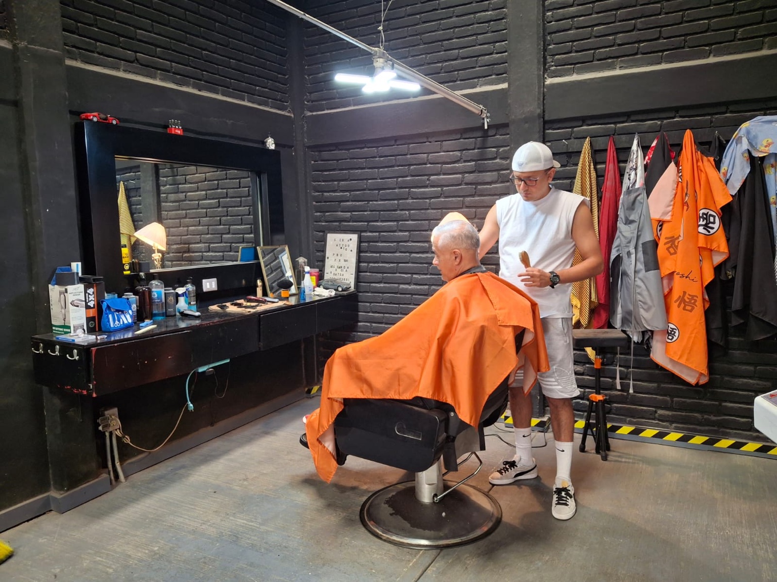 Área de barbería de Mi Negocio Mens Barber